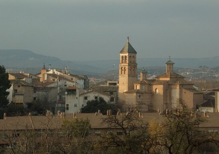 Solución discreta y efectiva a humedades en la Iglesia de Ainzón